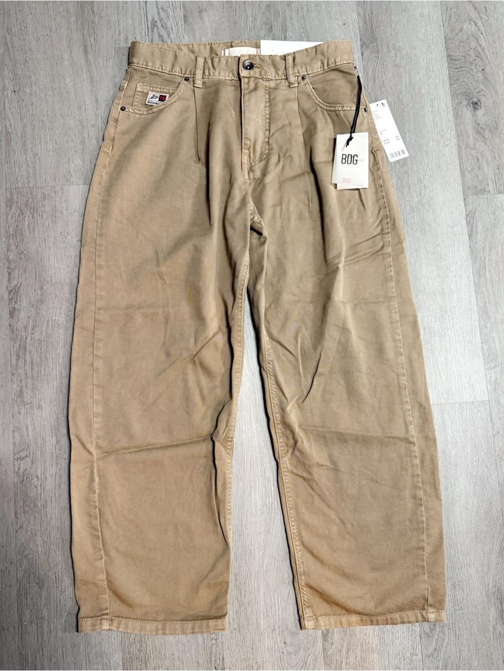 •BDG• PLEATED DAD FIT PANTS